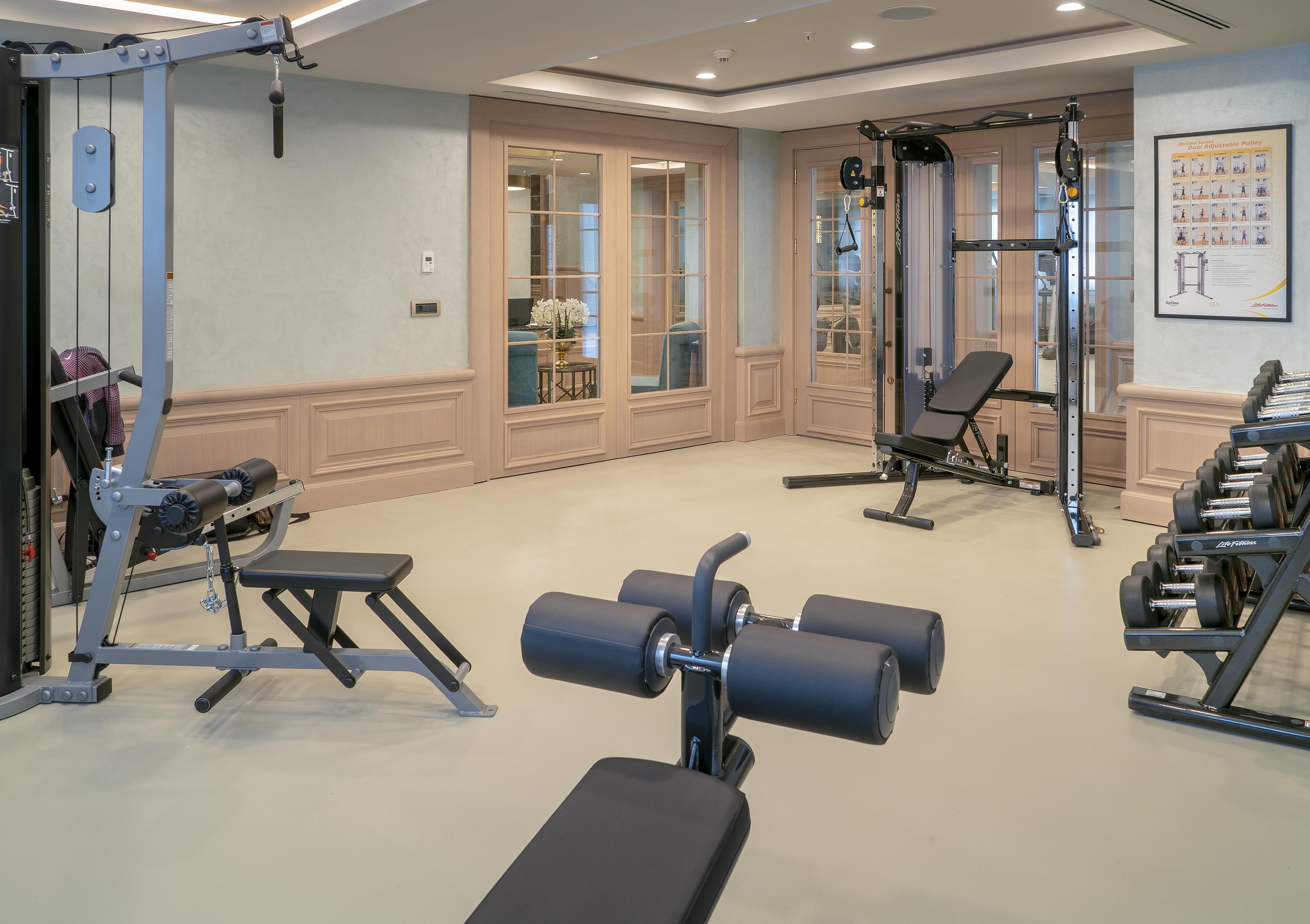Millennium Istanbul Golden Horn Hotel Exterior photo A home gym