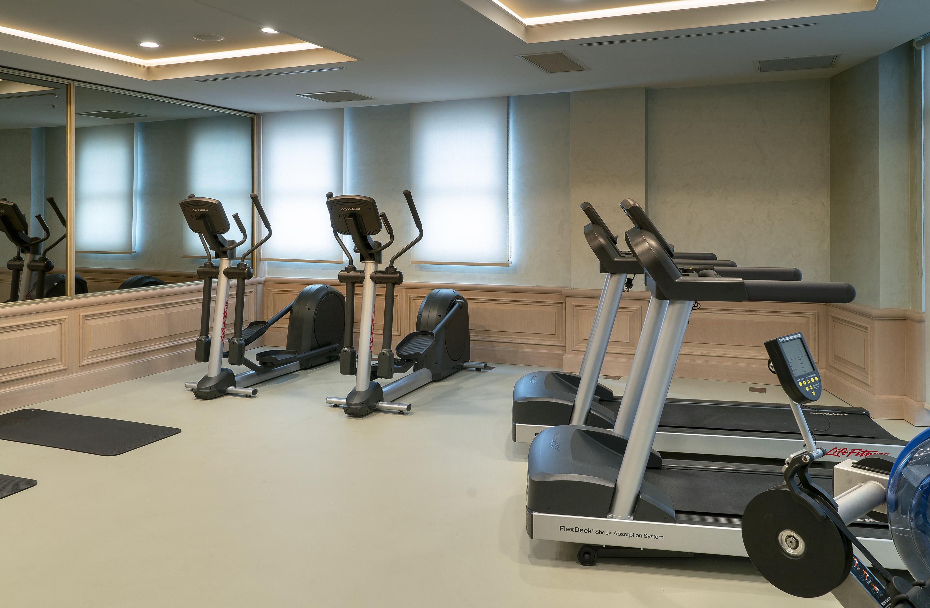 Millennium Istanbul Golden Horn Hotel Exterior photo Elliptical cross trainer
