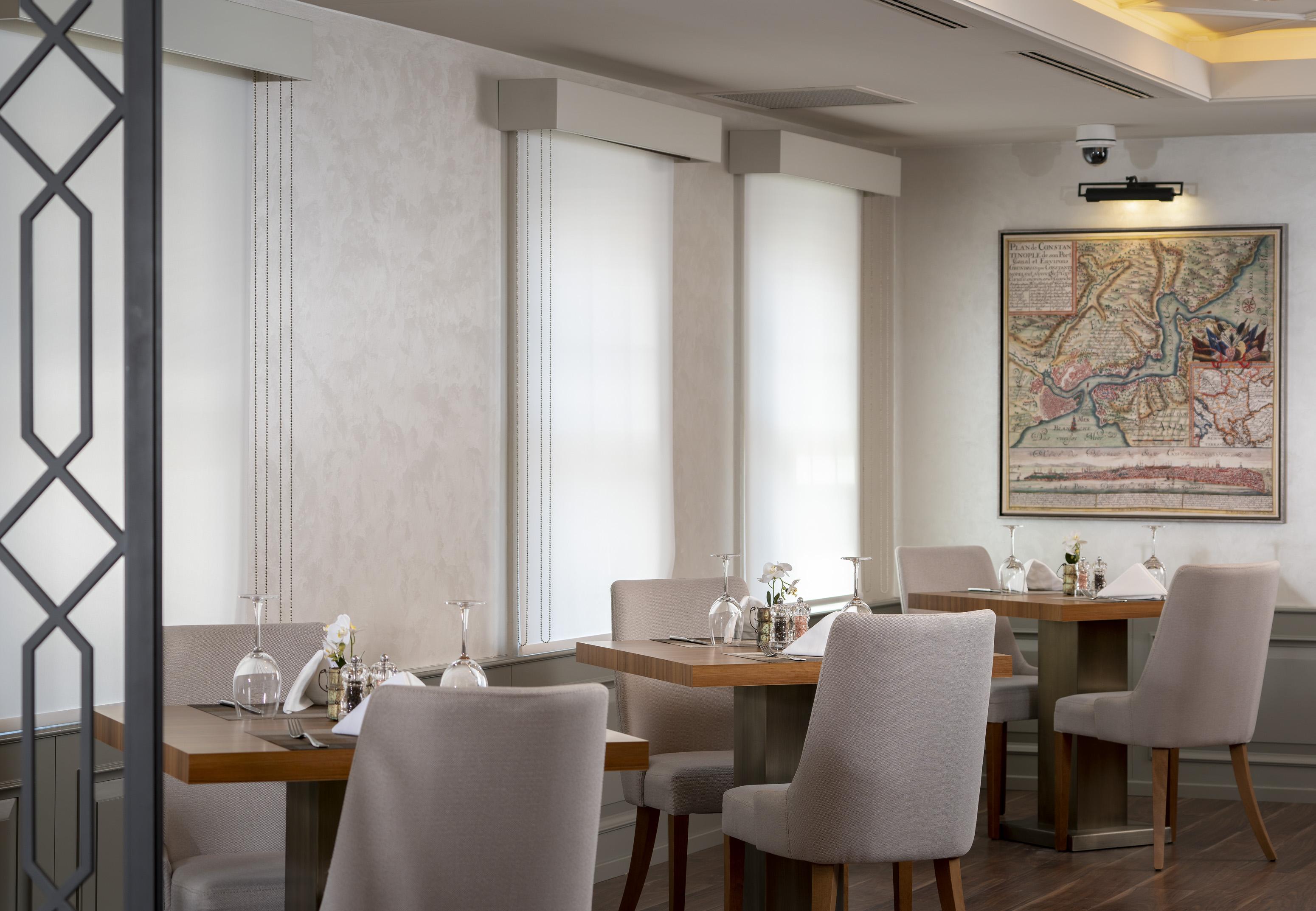 Millennium Istanbul Golden Horn Hotel Exterior photo Restaurant